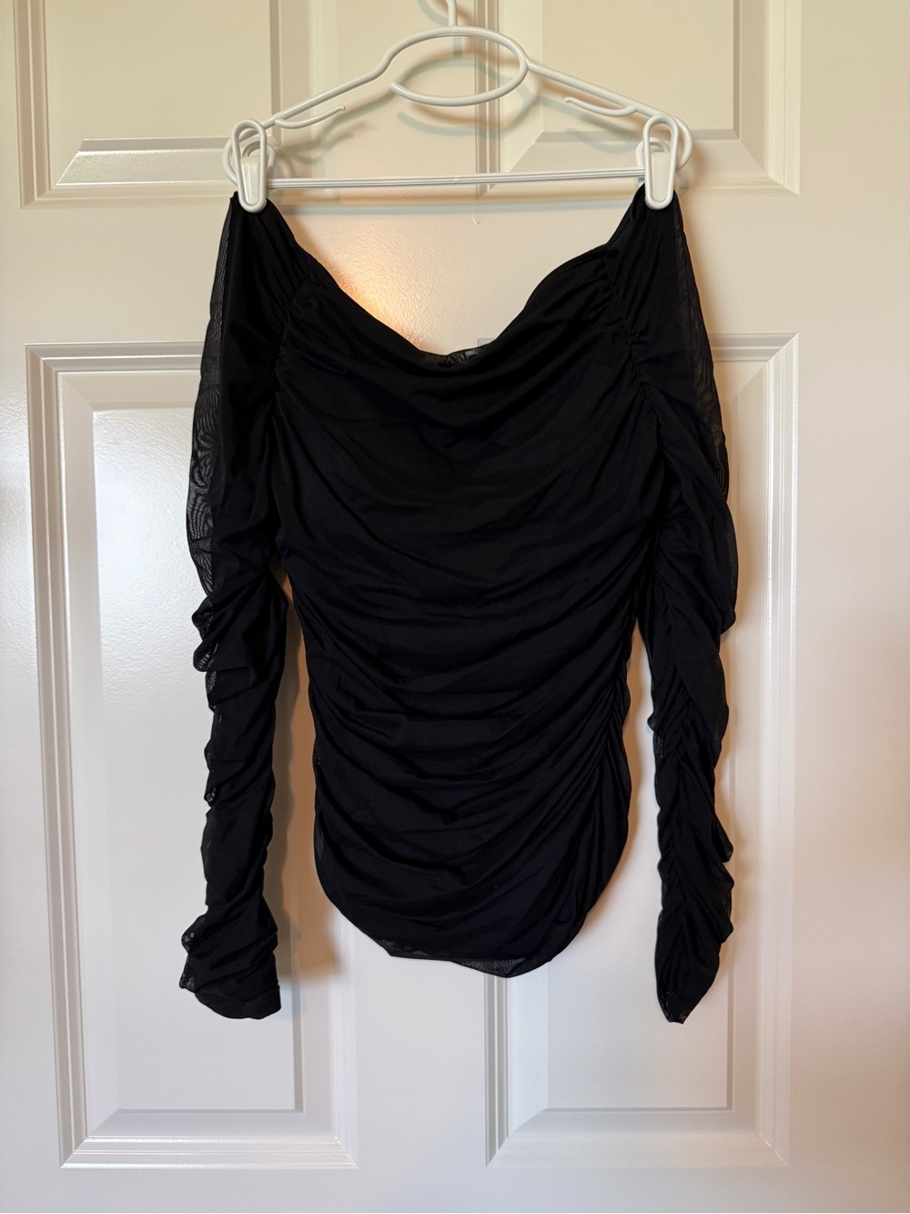 Black Ruched Long-Sleeve Women's Top